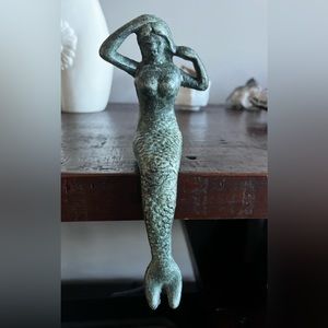 Cast Iron shelf mermaid